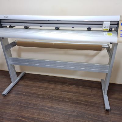 Sticker Plotter
